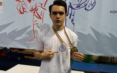 Student Alexe Dorin from the Faculty of Dental Medicine has won the National University Karate title (kata style)!
